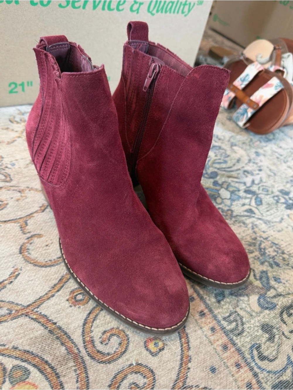 Crown Vintage Burgundy Suede Booties – Size 7